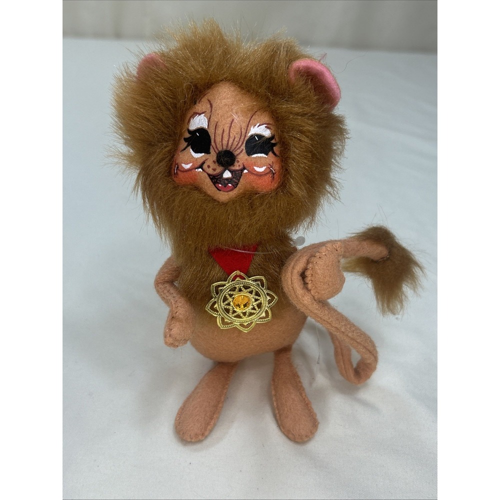 NWT Annalee Wizard Of Oz 6" Lion Mouse Wearing Courage Medal 2008